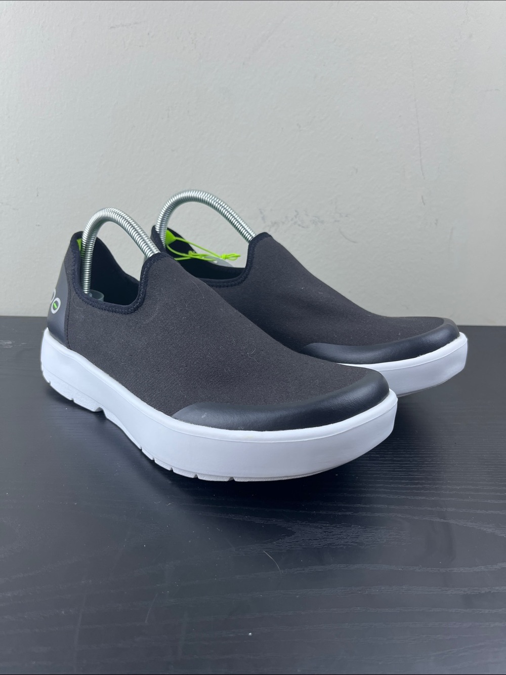 OOFOS Women's Size 11 Black White Slip On Comfort Recovery Sneakers Shoes